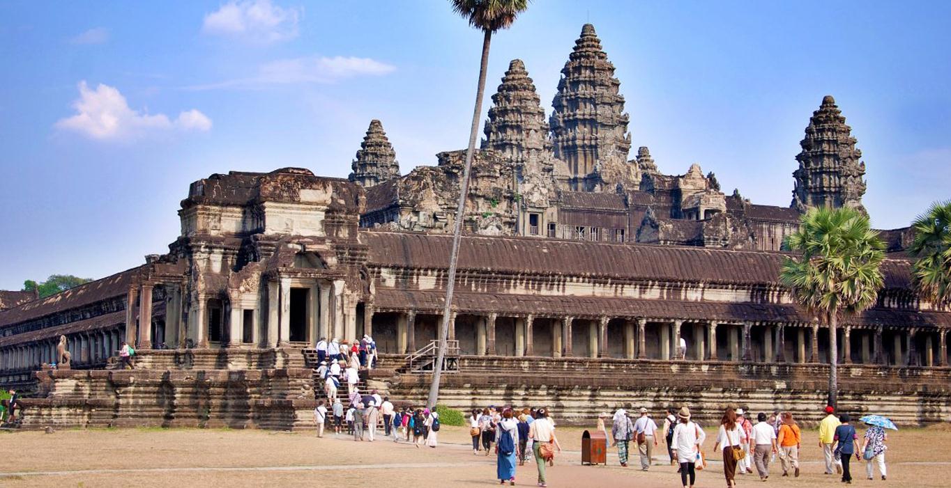 Shadow-Angkor-Tour-Slide-2.jpg