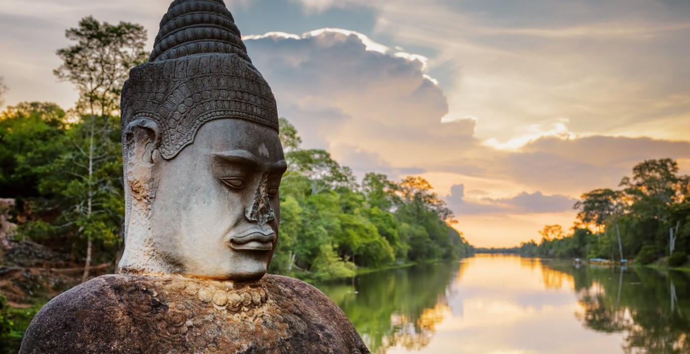 Shadow-Angkor-Tour-Slide.jpg